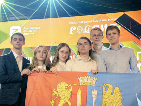 Наши ребята вышли в финал Всероссийского интеллектуального турнира общества «Знание».