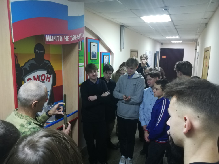 Учащиеся Лицея №22 посетили ОМОН «Спарта» Управления Росгвардии по Ивановской области.